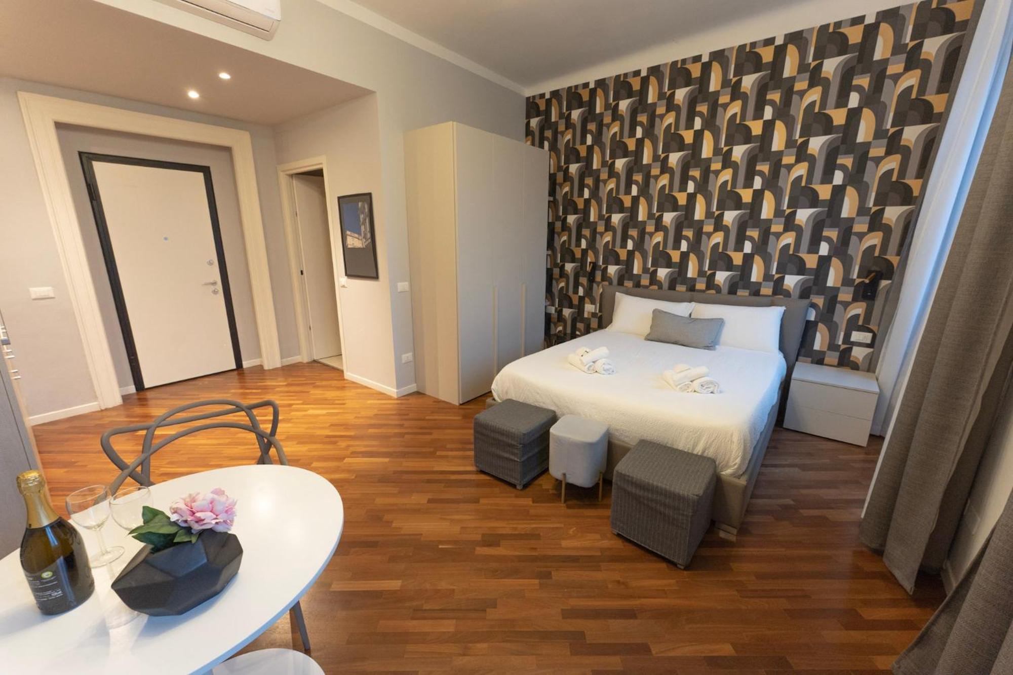 Sofia Residence Stazione Trieste Bagian luar foto